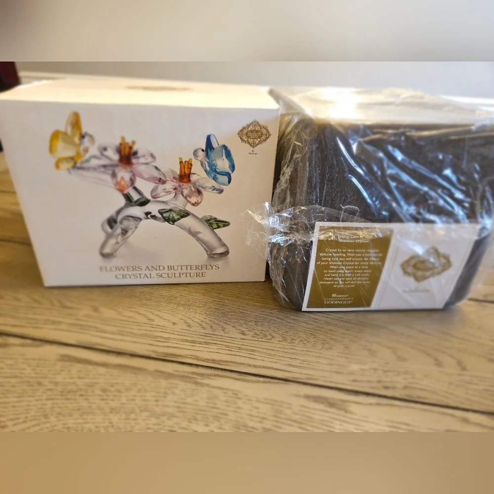 Shannon Crystal by Godinger crystal sculpture - Picture 5 of 6